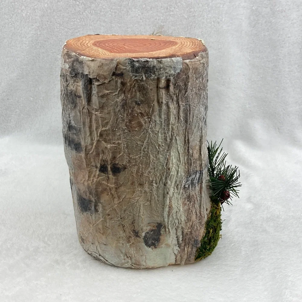 Pier 1 Christmas Squirrel & Owl Thatched Decor Holly Berries Pine Cone 12 x 8